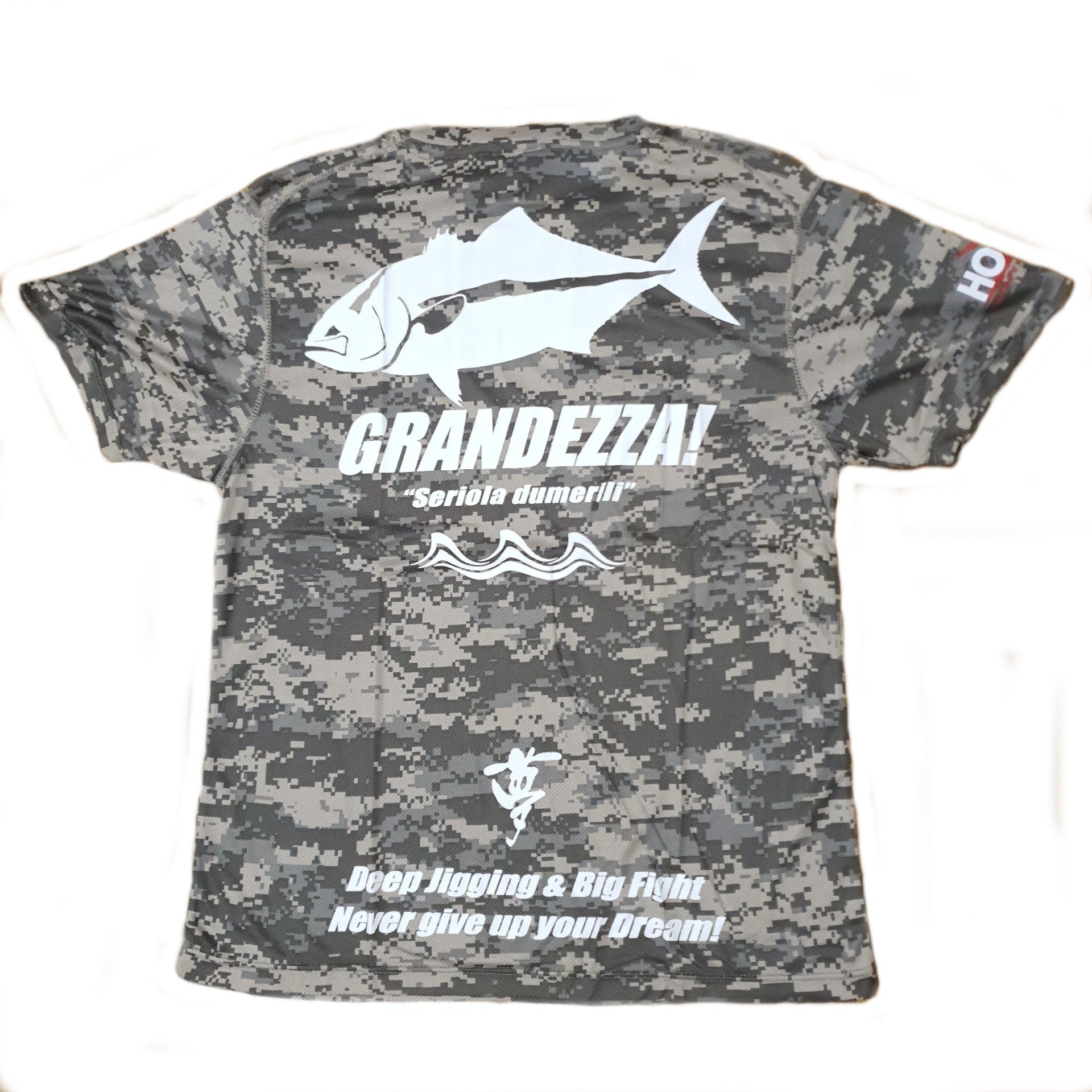 Tmarc Tee Northern Pike fishing underwater Yinyang camo d print shirts -  Sweat Shirt / XXL